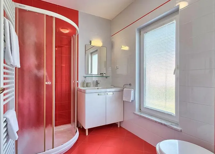 Carmen Βίλα Štinjan