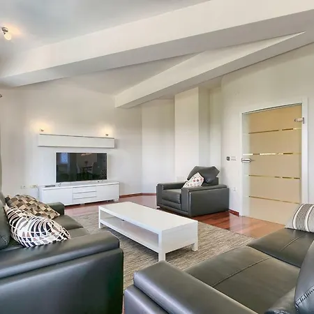 Carmen Villa Štinjan